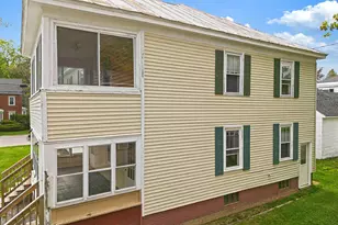 29 Sherwin St, Waterville, ME 04901 - Photo 4