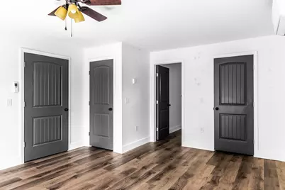 631 Essex Street, Bangor, ME 04401 - Photo 14