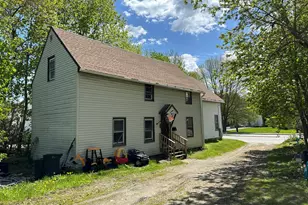 77 Main St, Fairfield, ME 04937 - Photo 2