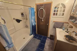 471 W Broadway, Lincoln, ME 04457 - Photo 10