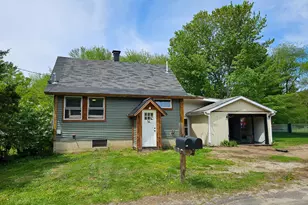 14 Helen St, Auburn, ME 04210 - Photo 2