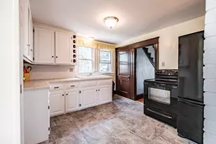 115 Mussey St, South Portland, ME 04106 - Photo 10