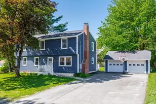 19 Hamlin Rd, Falmouth, ME 04105 - Photo 1