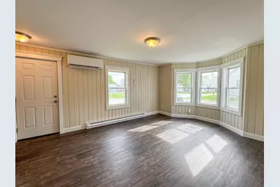 22 Ayer Street, Lincoln, ME 04457 - Photo 10