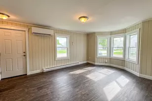 22 Ayer St, Lincoln, ME 04457 - Photo 10