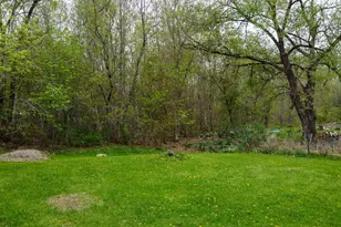 22 Ayer St, Lincoln, ME 04457 - Photo 4