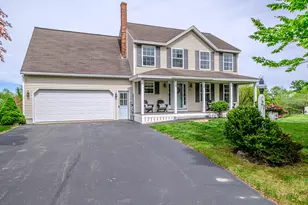 27 Clearview Dr, Gorham, ME 04038 - Photo 2