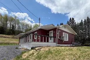 547 Riverview St, Madawaska, ME 04756 - Photo 2