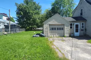 148 Broad St, Auburn, ME 04210 - Photo 4