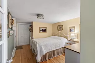 13 Grove St, Kennebunk, ME 04043 - Photo 14