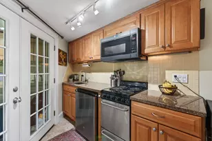 13 Grove St, Kennebunk, ME 04043 - Photo 10