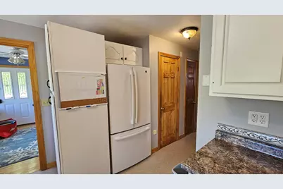 28 Park Avenue E, Brewer, ME 04412 - Photo 12
