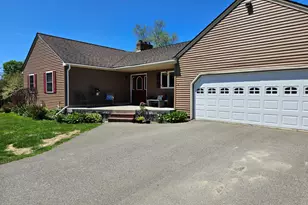 39 Applebee Hill Rd, Guilford, ME 04443 - Photo 4