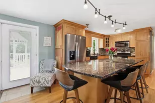 20 Robin Cir, Biddeford, ME 04005 - Photo 8