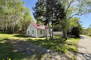 6 Meyer St, Eastport, ME 04631 - Photo 4