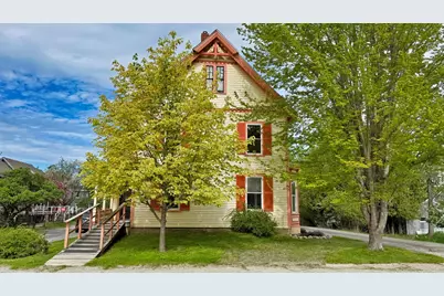 25 Center Street, Machias, ME 04654 - Photo 2