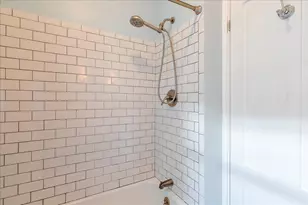 6 Mountain St, Camden, ME 04843 - Photo 22