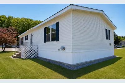 25 Village Drive, Lewiston, ME 04250 - Photo 4