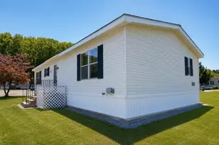 25 Village Dr, Lewiston, ME 04250 - Photo 4