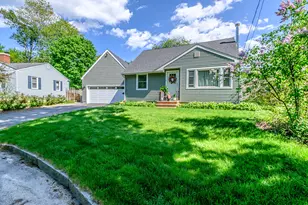 11 Glen Haven Rd E, Portland, ME 04102 - Photo 2