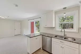 14 Willow Grove Rd, Brunswick, ME 04011 - Photo 4