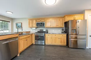 17 Waters Edge Dr, Lewiston, ME 04240 - Photo 6
