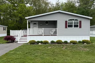 87 Anna Robert Cir, Wells, ME 04090 - Photo 2
