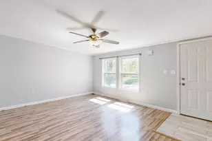 155 Town and Country Dr, Norway, ME 04268 - Photo 4