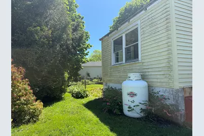29 Garfield Circle, South Portland, ME 04106 - Photo 4