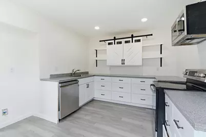 134 - 136 Sawyer Street, South Portland, ME 04106 - Photo 22