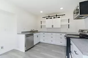 134 - 136 Sawyer St, South Portland, ME 04106 - Photo 22