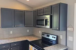 4 Dawson St, South Portland, ME 04106 - Photo 12