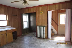 381 Hancock St, Bangor, ME 04401 - Photo 12