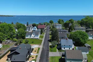 57 Crescent St, Rockland, ME 04841 - Photo 6