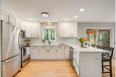 28 Woodbury Street, Portland, ME 04103 - Photo 6