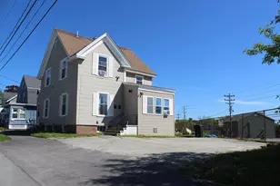 7 Grove St, Auburn, ME 04210 - Photo 2