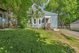 77 Oak St, Lewiston, ME 04240 - Photo 2
