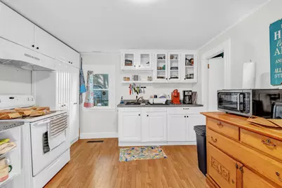 77 Oak Street, Lewiston, ME 04240 - Photo 8