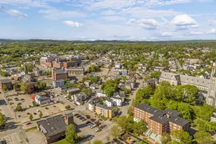 77 Oak St, Lewiston, ME 04240 - Photo 40