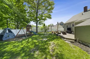 115 New York Ave, South Portland, ME 04106 - Photo 8