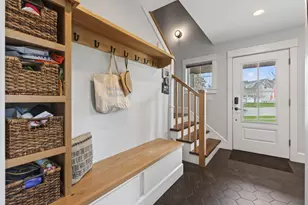 5 Franklin Cir, Cape Elizabeth, ME 04107 - Photo 8