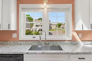 7 Meadow Dr, North Berwick, ME 03906 - Photo 10