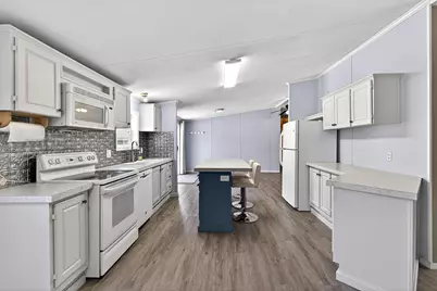 15 Kelly Court, Sidney, ME 04330 - Photo 4