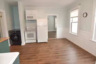 86B Fourth St, Auburn, ME 04210 - Photo 8