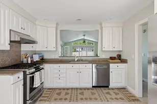 46 Mugwhy Ln, Portland, ME 04103 - Photo 4