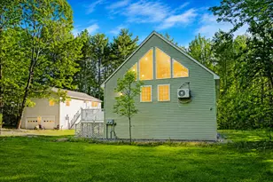 16 Dyer Rd, Raymond, ME 04071 - Photo 2