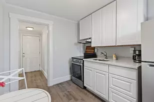 138 Pine St, Portland, ME 04102 - Photo 6