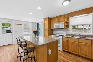 8 Center St, Lisbon, ME 04252 - Photo 10