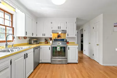88 Anderson Avenue, Yarmouth, ME 04096 - Photo 8