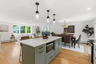 17 Carriage Rd, Cumberland, ME 04110 - Photo 12